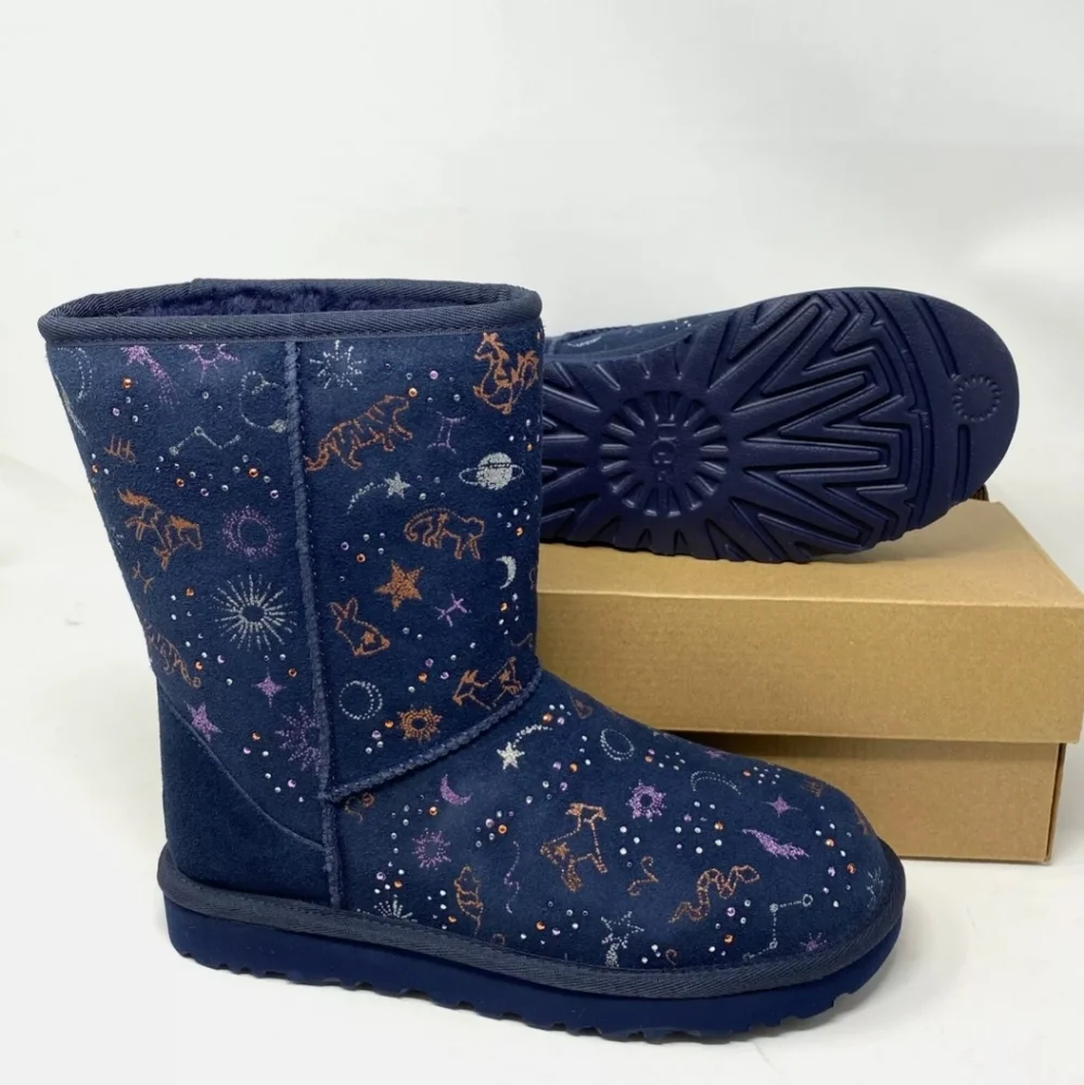 UGG Stary Night Classic Zodiac Short PRICE FIRM - Picture 5 of 8